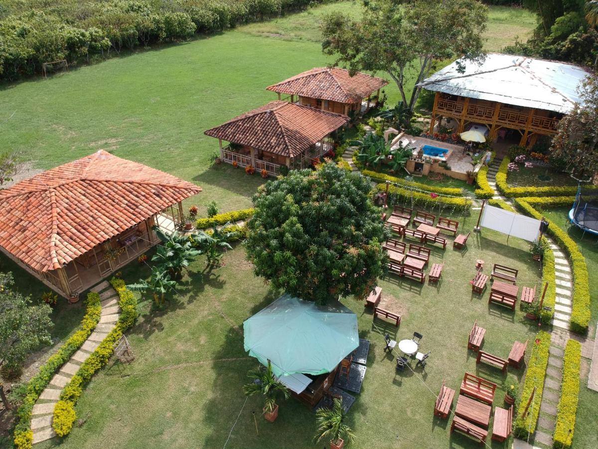 Hotel Campestre Campos Verdes Roldanillo ภายนอก รูปภาพ