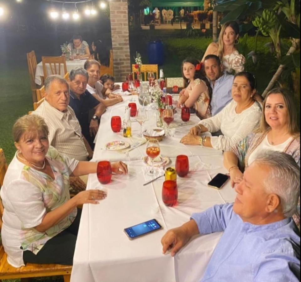Hotel Campestre Campos Verdes Roldanillo ภายนอก รูปภาพ