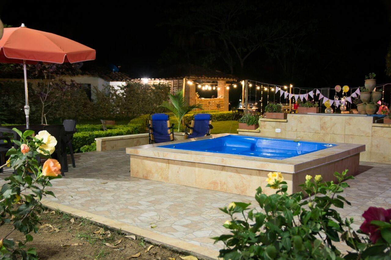 Hotel Campestre Campos Verdes Roldanillo ภายนอก รูปภาพ